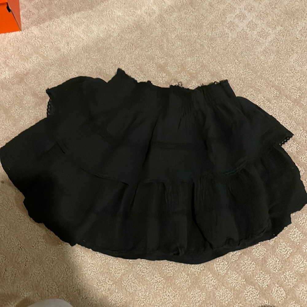 black skirt